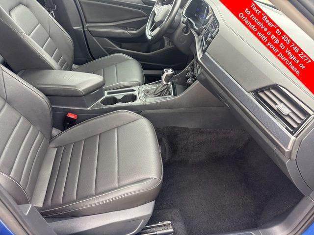 Used 2024 Volkswagen Jetta SE image 13