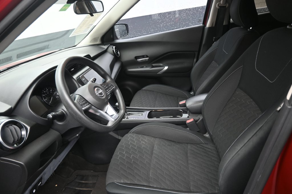 Used 2022 Nissan Kicks SV FWD image 11