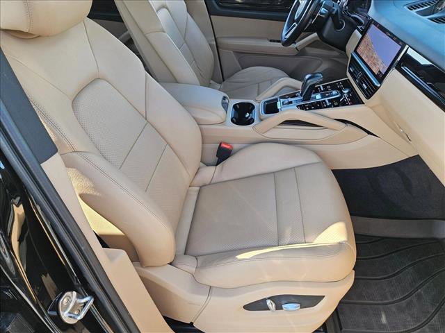 Used 2020 Porsche Cayenne image 20