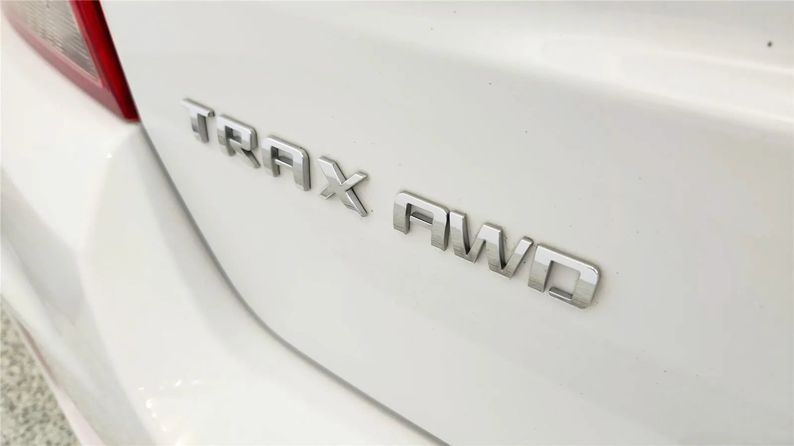 Used 2022 Chevrolet Trax LT w/ Driver Confidence Package AWD/4WD image 17
