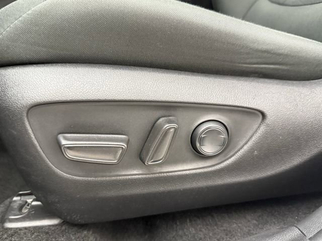 Used 2024 Toyota RAV4 XLE image 27