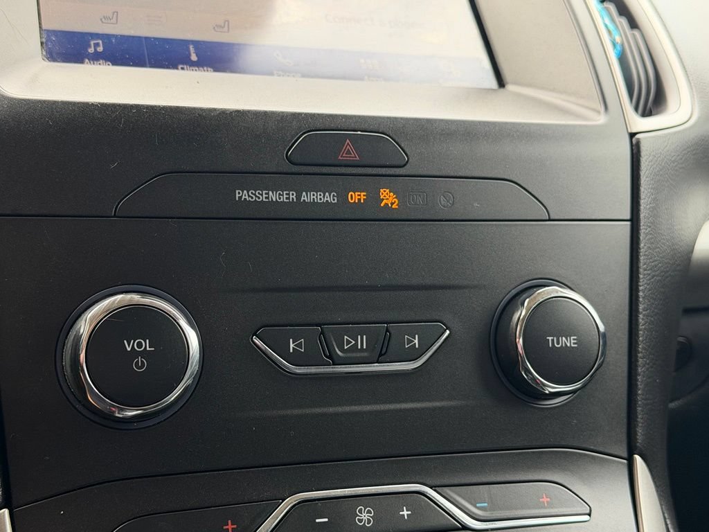 Used 2020 Ford Edge SEL FWD image 26