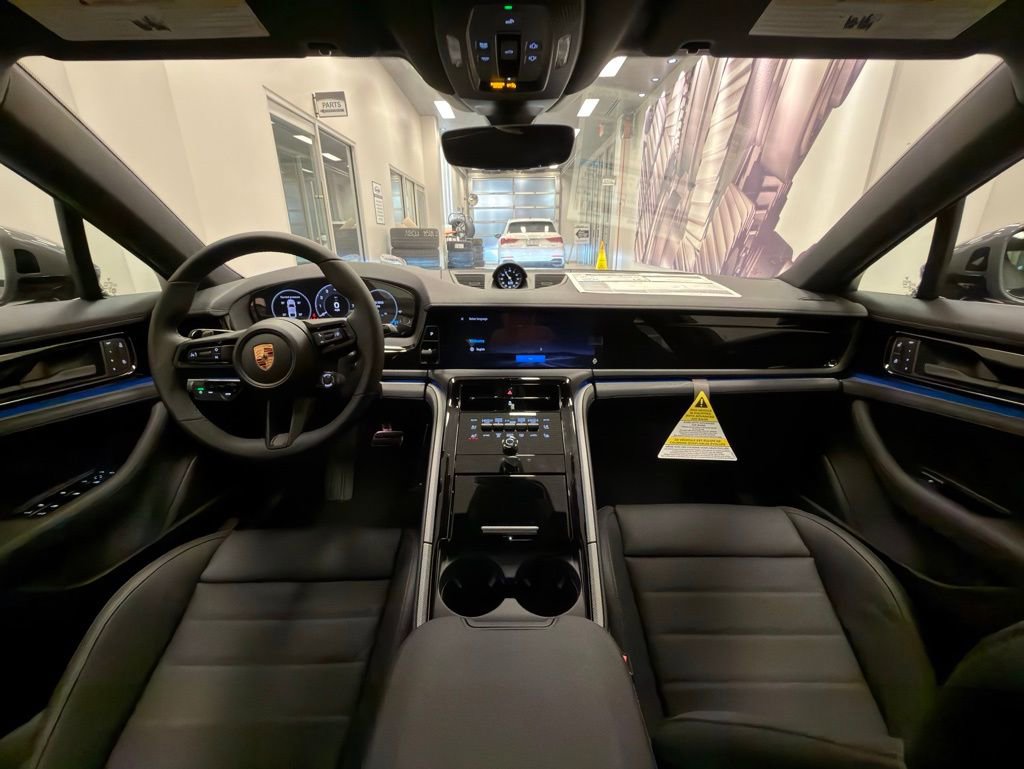 New 2026 Porsche Panamera 4 image 14