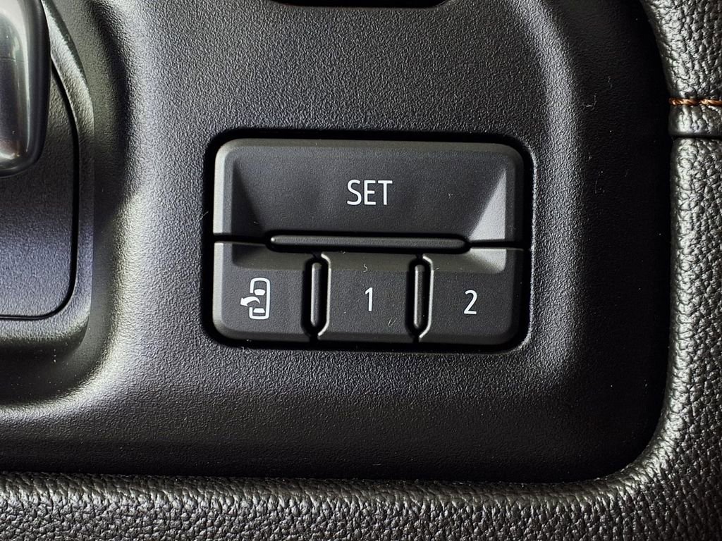 Used 2019 GMC Sierra 1500 AT4 w/ AT4 Premium Package image 18