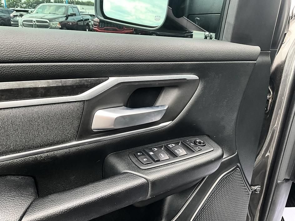 Used 2021 RAM 1500 Big Horn AWD/4WD image 13