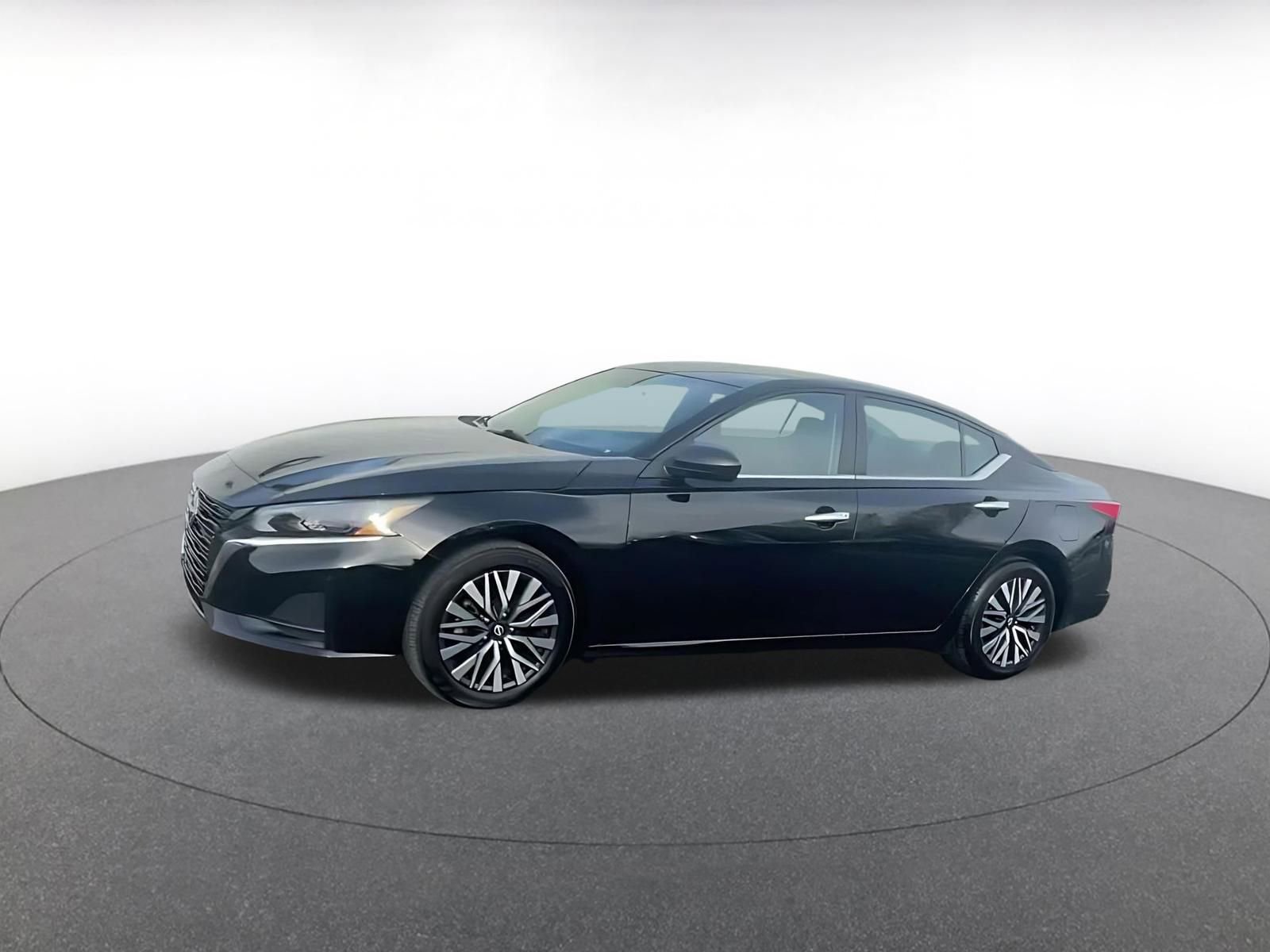 Used 2025 Nissan Altima 2.5 SV image 7