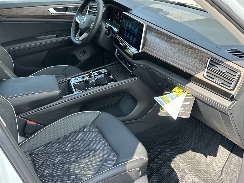 New 2026 Volkswagen Atlas SEL Premium R-Line image 32