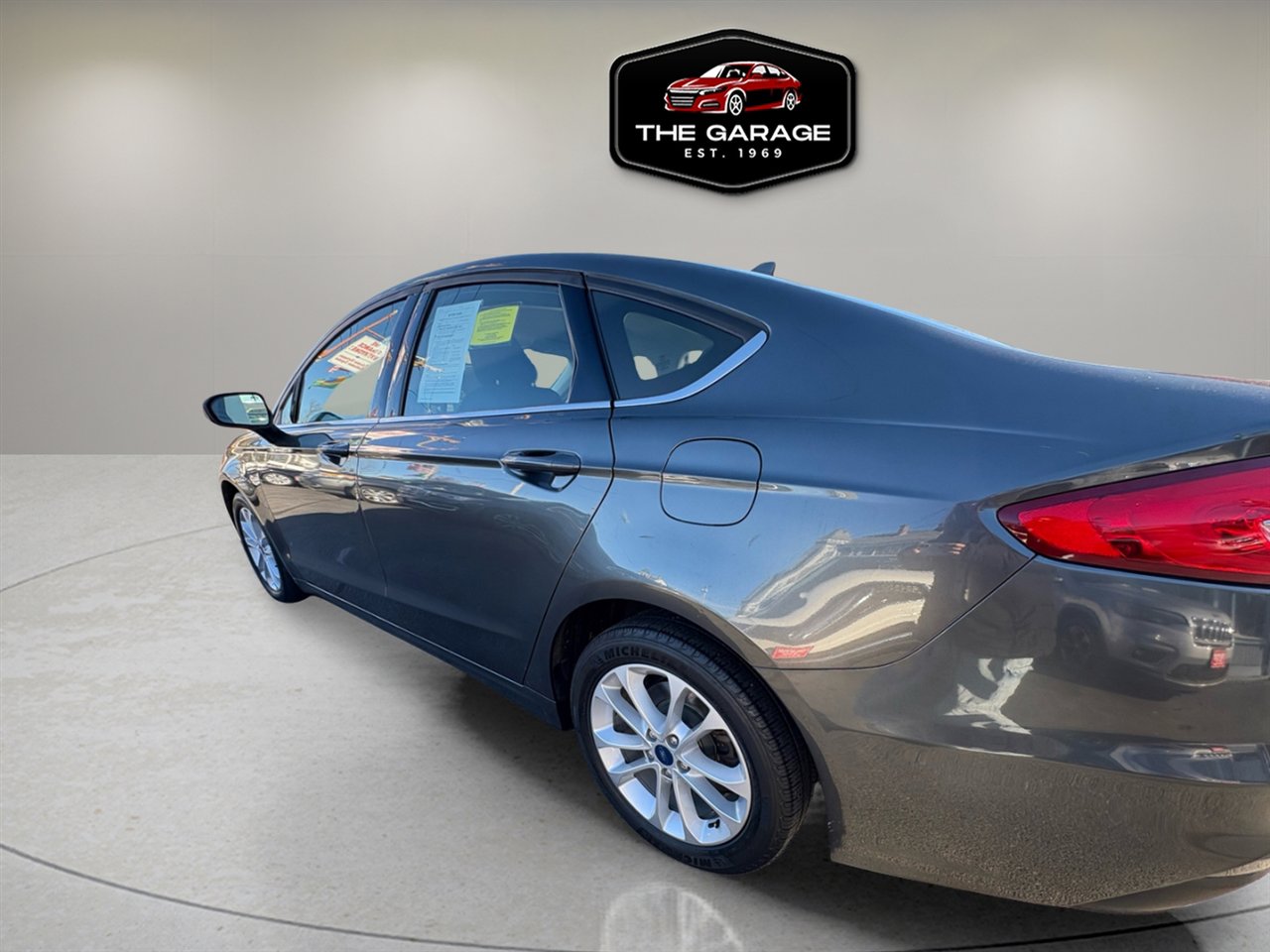 Used 2020 Ford Fusion SE image 6