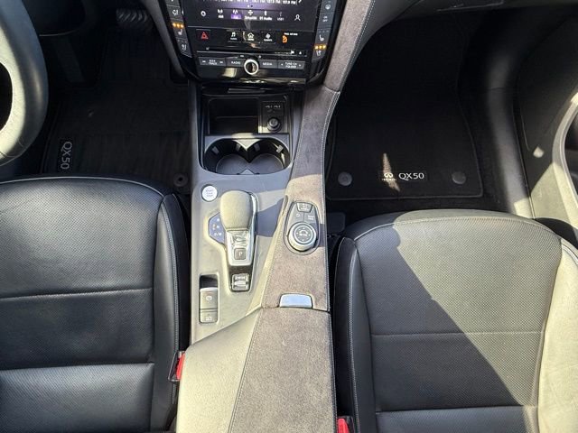 Used 2021 INFINITI QX50 Autograph w/ Accent Package image 24