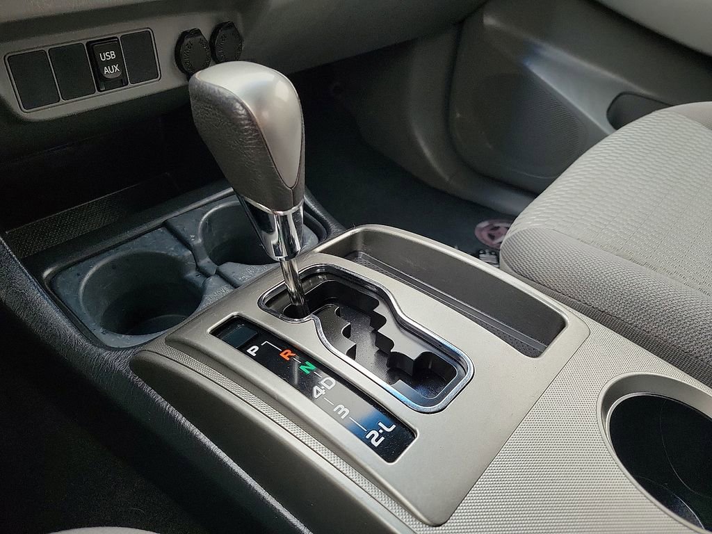 Used 2015 Toyota Tacoma PreRunner w/ SR5 Package RWD image 25