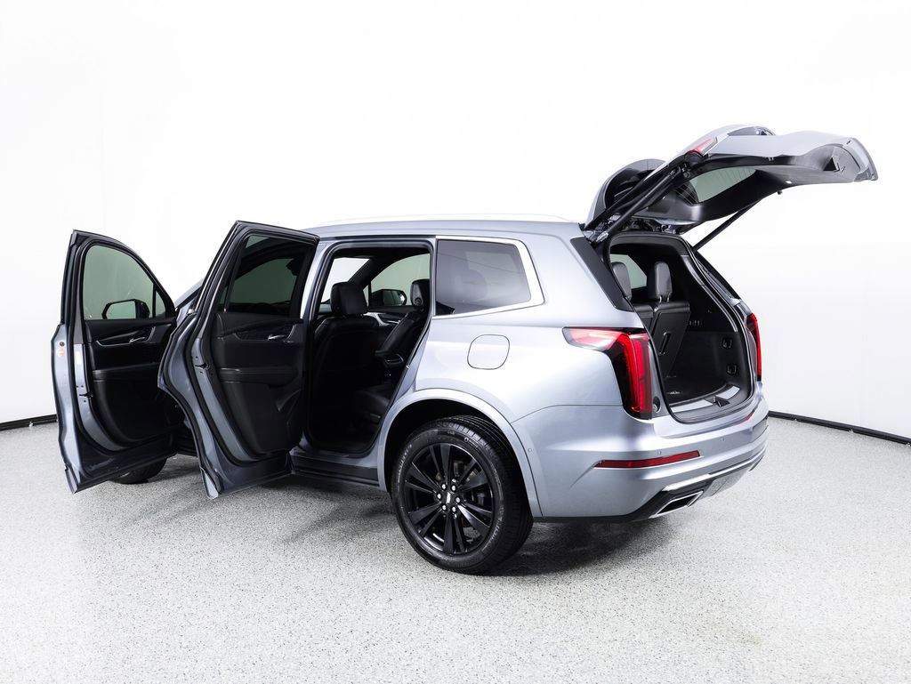 Used 2022 Cadillac XT6 Premium Luxury w/ Technology Package image 14