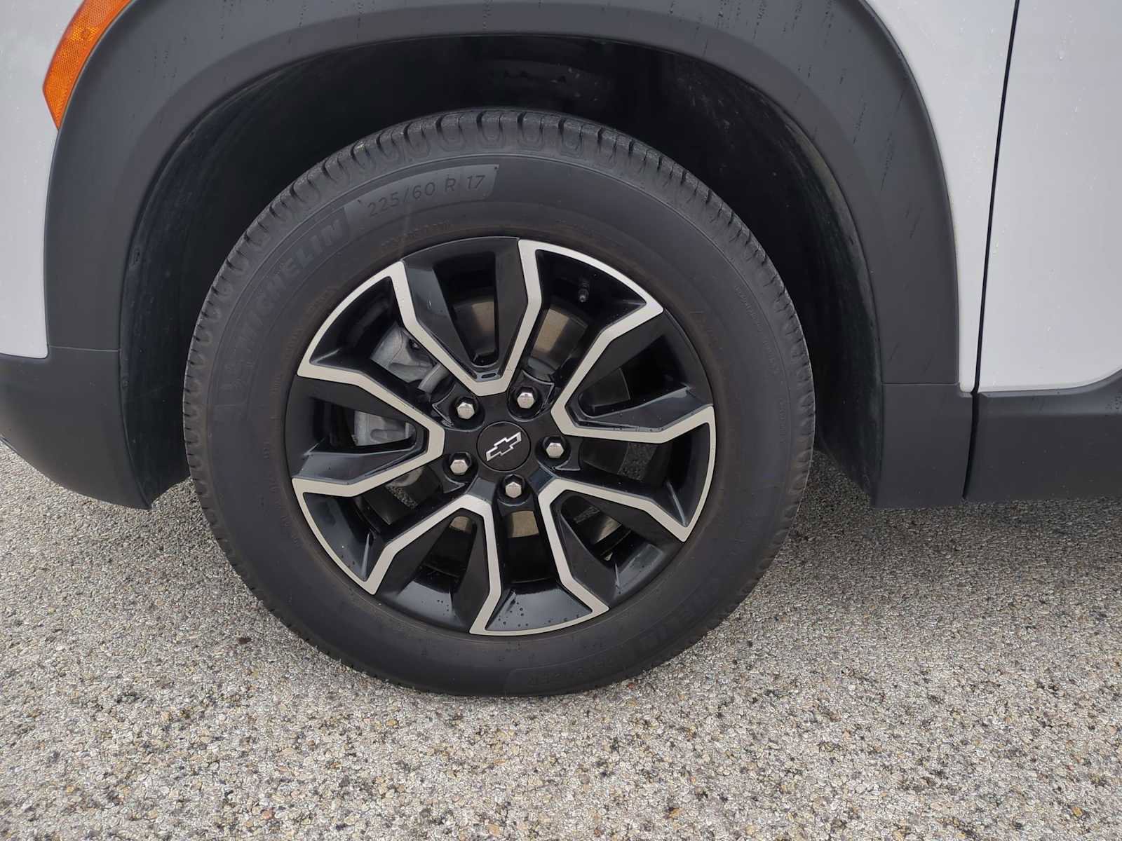 Used 2024 Chevrolet TrailBlazer ACTIV FWD image 31