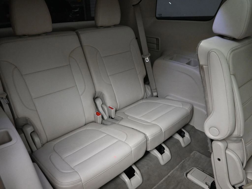 Used 2020 GMC Acadia Denali w/ Trailering Package image 9