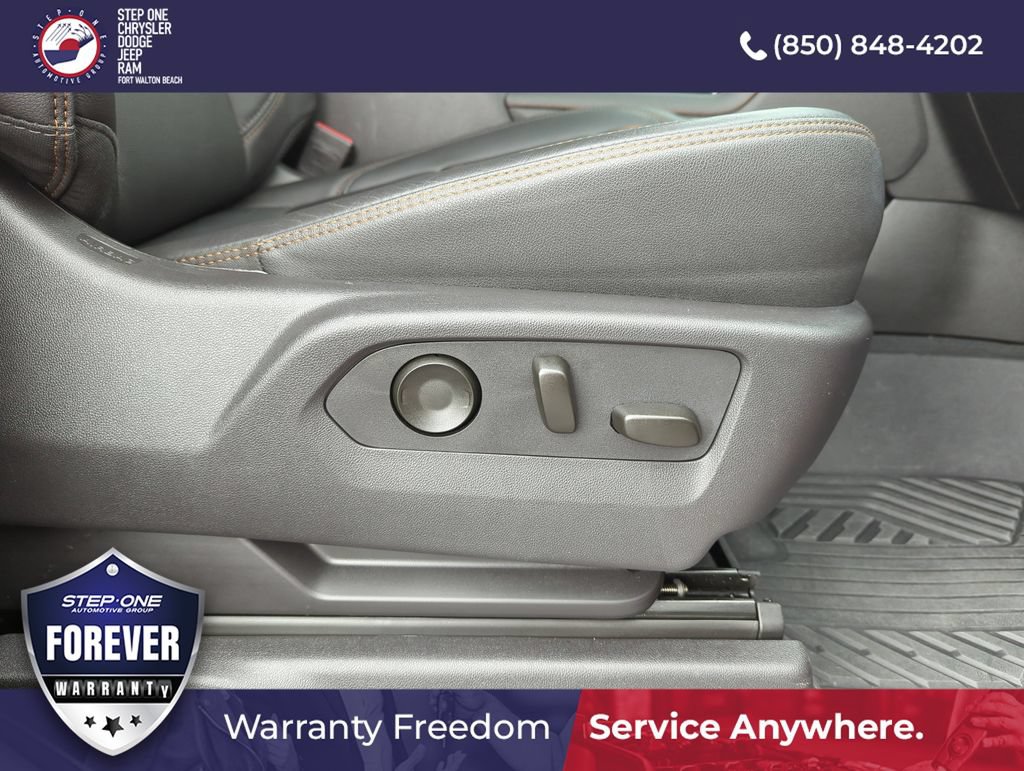 Used 2024 GMC Sierra 2500 AT4 w/ Technology Package AWD/4WD image 38