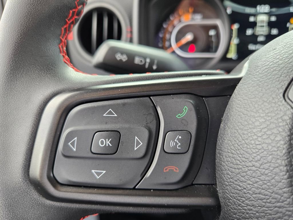 Used 2024 Jeep Wrangler Unlimited Rubicon image 25