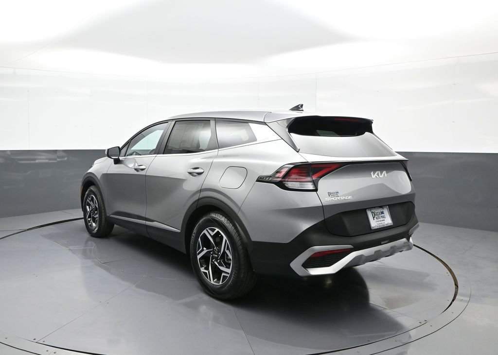 Certified 2025 Kia Sportage LX FWD image 8