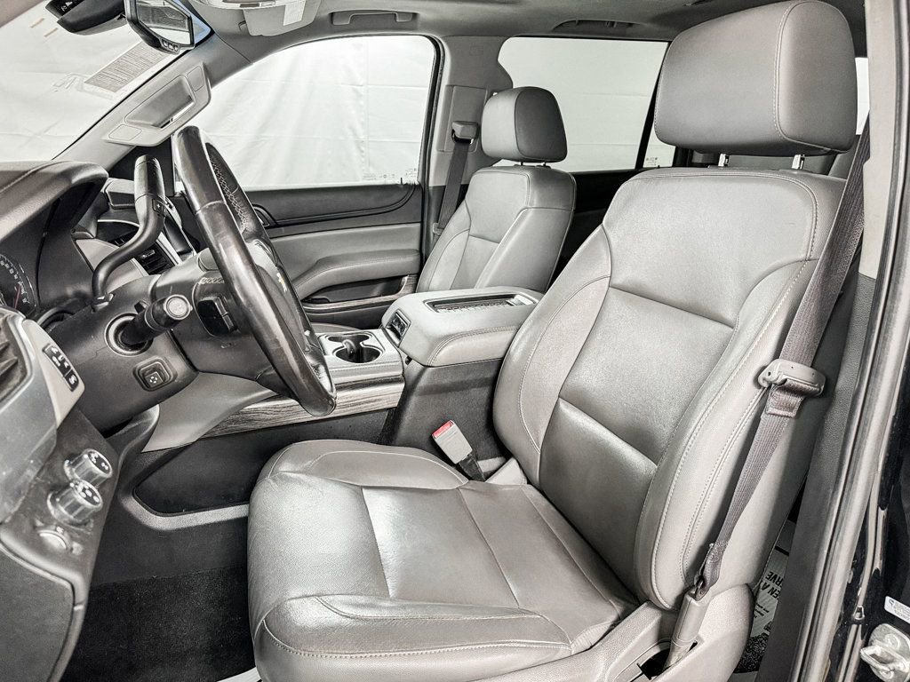 Used 2017 Chevrolet Suburban LT image 7
