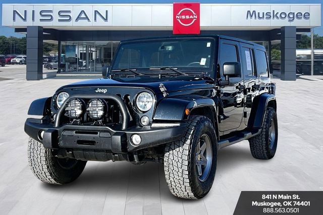 Used 2015 Jeep Wrangler Unlimited Sahara w/ Max Tow Package image 3