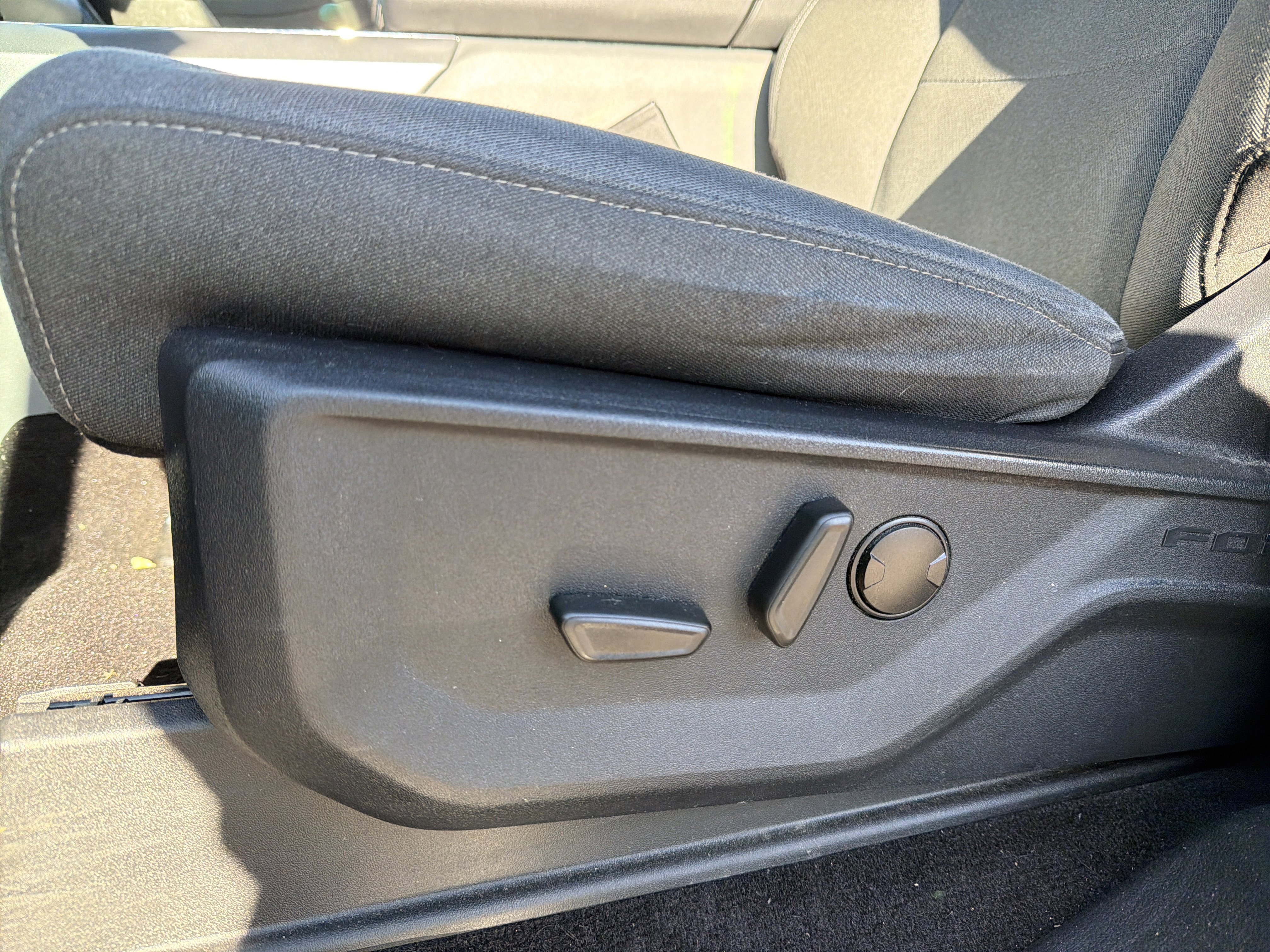 Used 2022 Ford F150 XLT w/ Equipment Group 302A High image 26