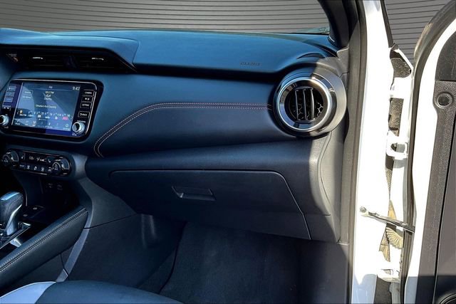 Used 2024 Nissan Kicks SR w/ SR Premium Package FWD image 25
