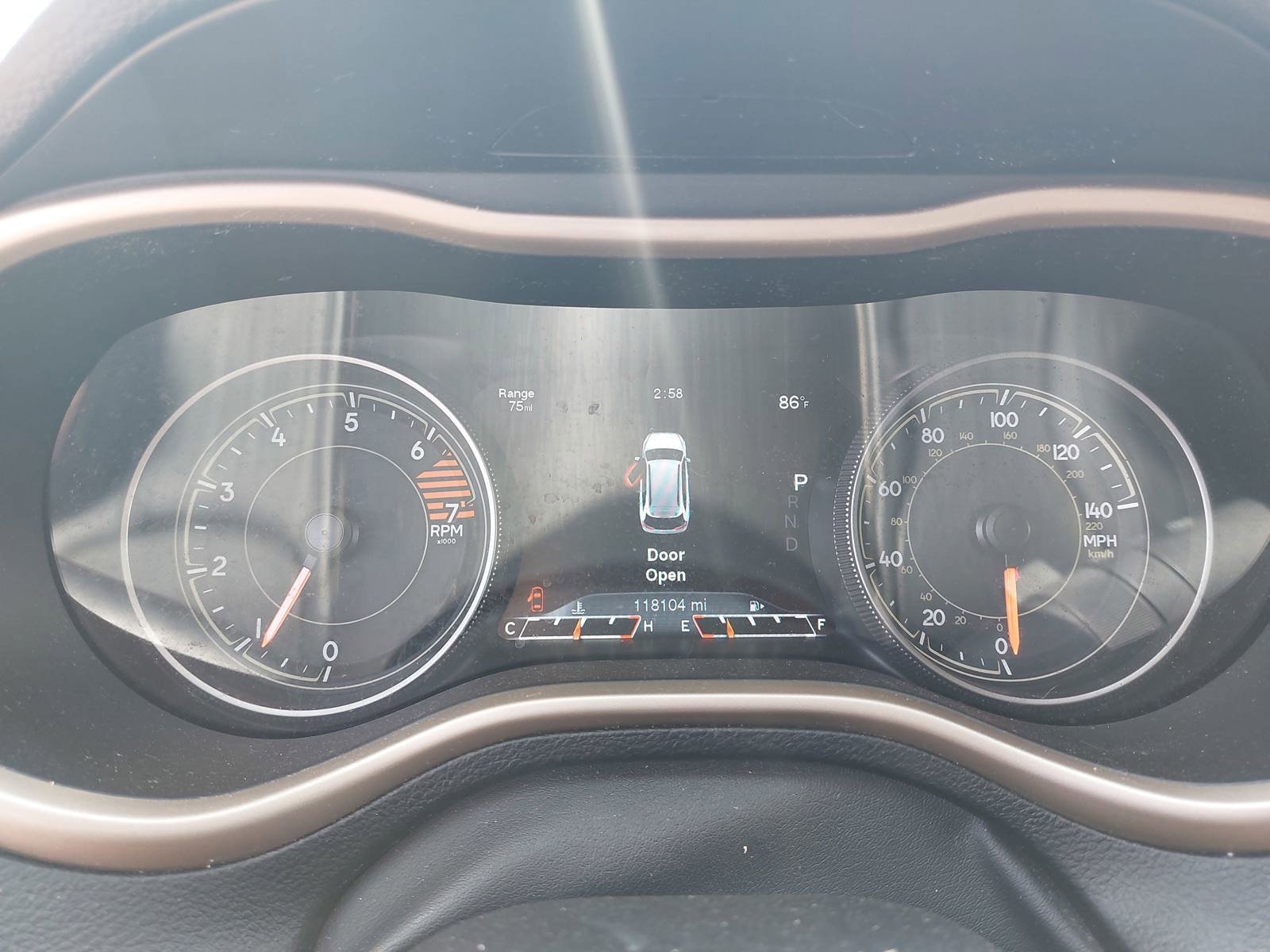 Used 2016 Jeep Cherokee Limited FWD image 19