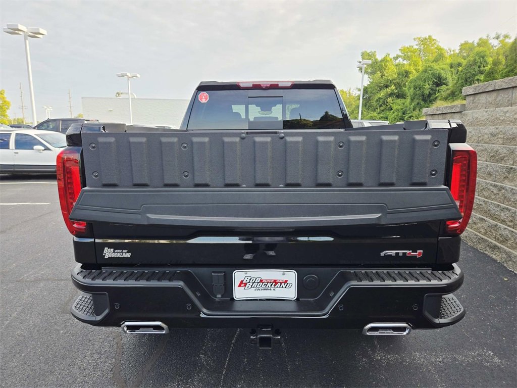 New 2026 GMC Sierra 1500 AT4 w/ AT4 Premium Package image 18