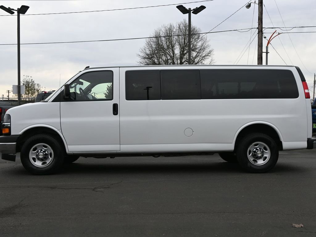 Used 2020 Chevrolet Express 3500 LT w/ LT Preferred Equipment Group image 6