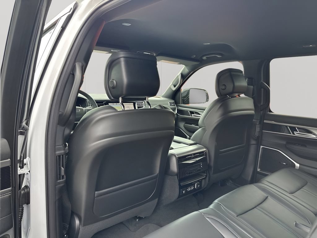 New 2026 Jeep Grand Wagoneer L Limited w/ 8-Passenger Seating Package AWD/4WD image 22