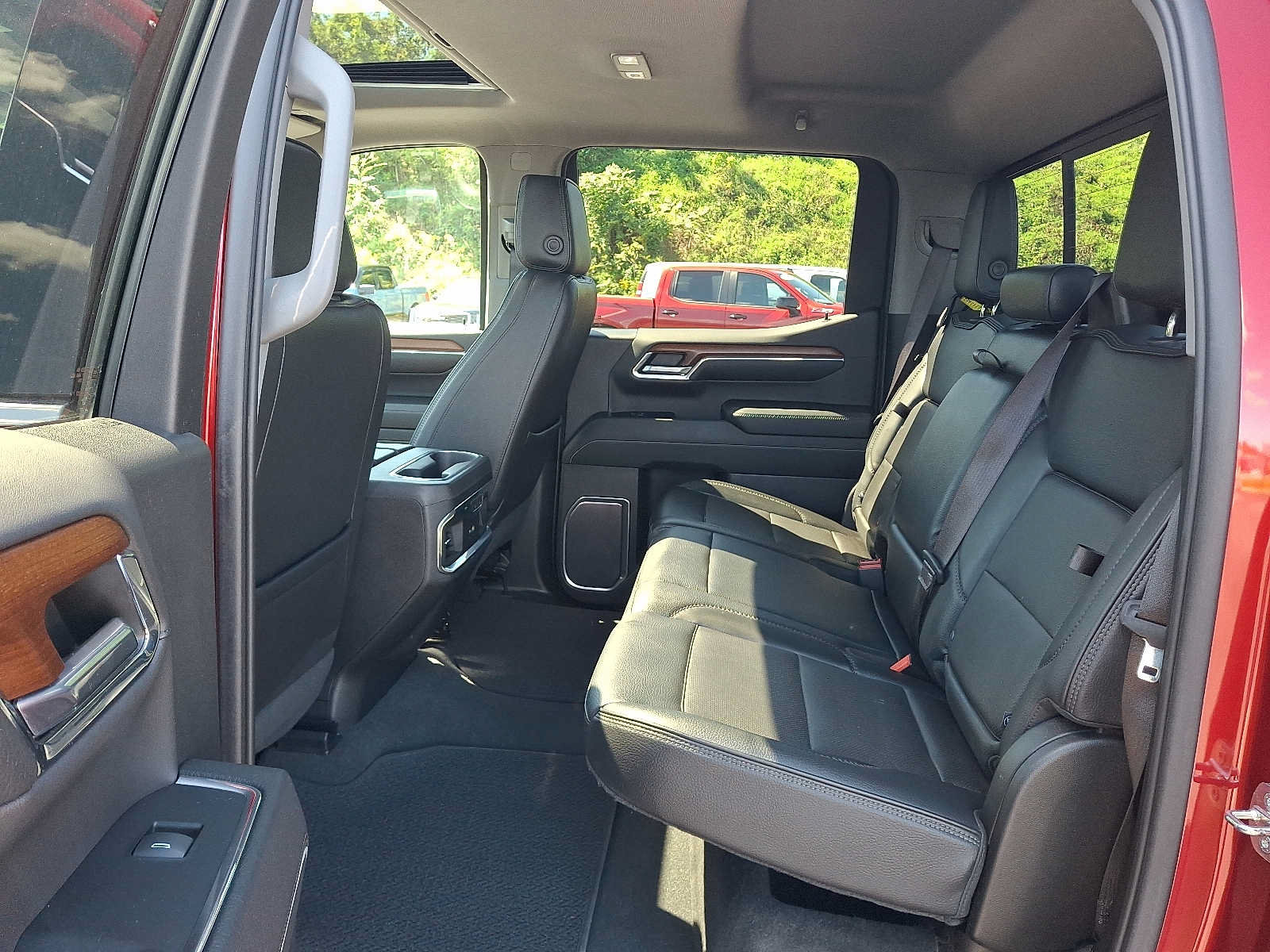 Used 2023 GMC Sierra 1500 Denali w/ Denali Reserve Package AWD/4WD image 10