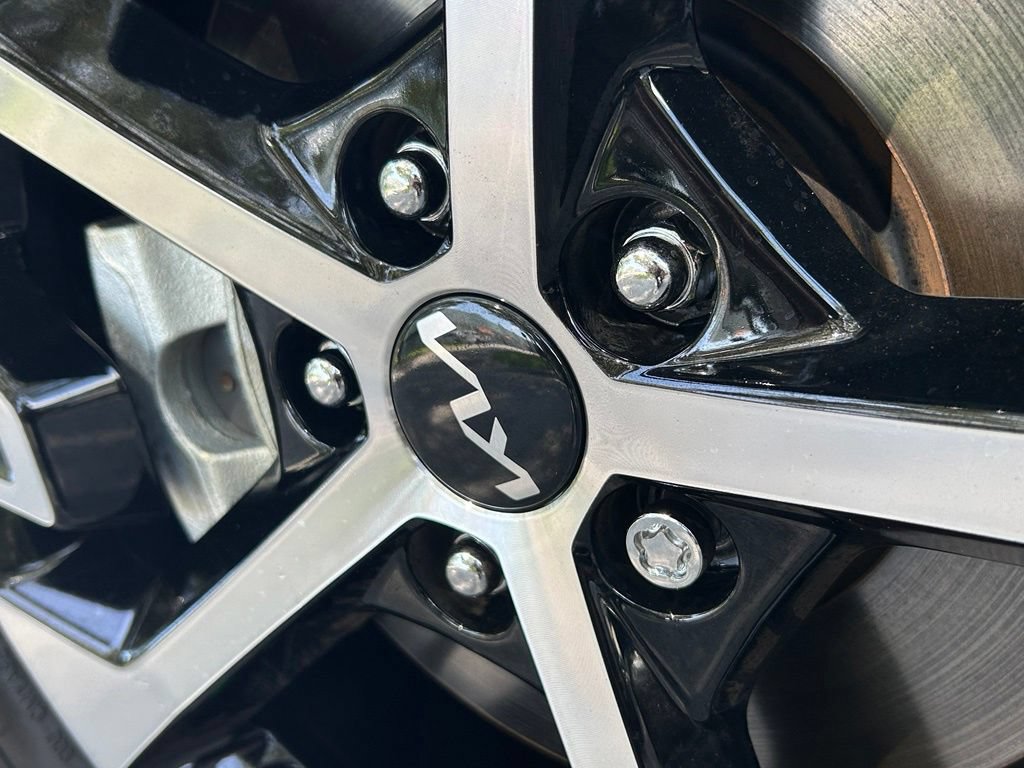Used 2024 Kia Sportage EX FWD image 34