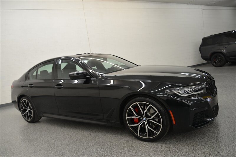 Used 2023 BMW 530i w/ M Sport Package RWD image 10
