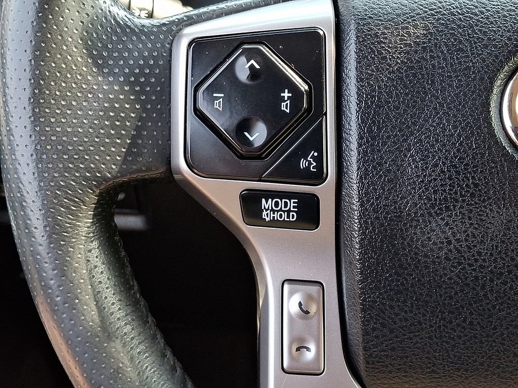 Used 2022 Toyota 4Runner Limited AWD/4WD image 23