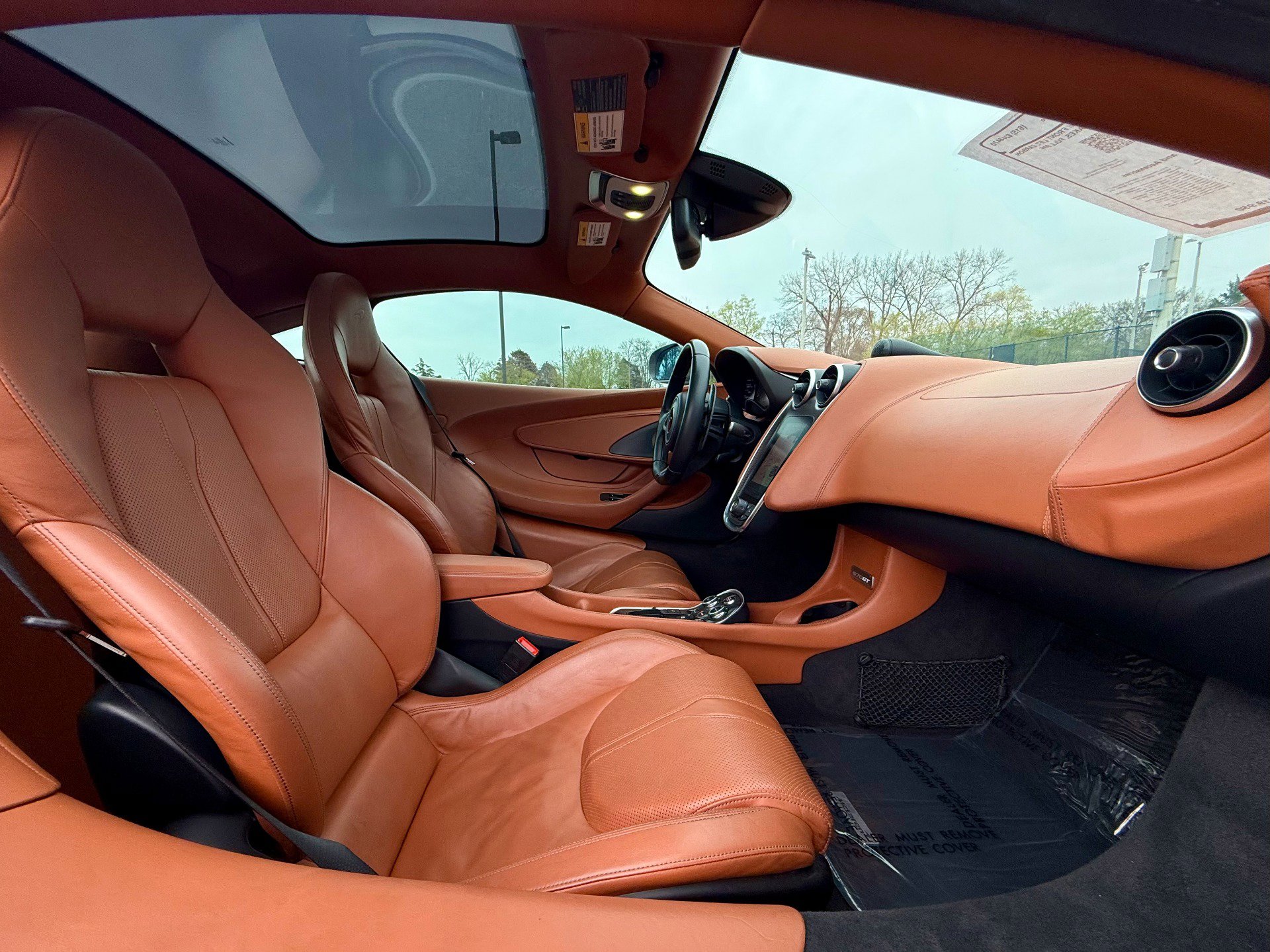 Used 2017 McLaren 570S image 35