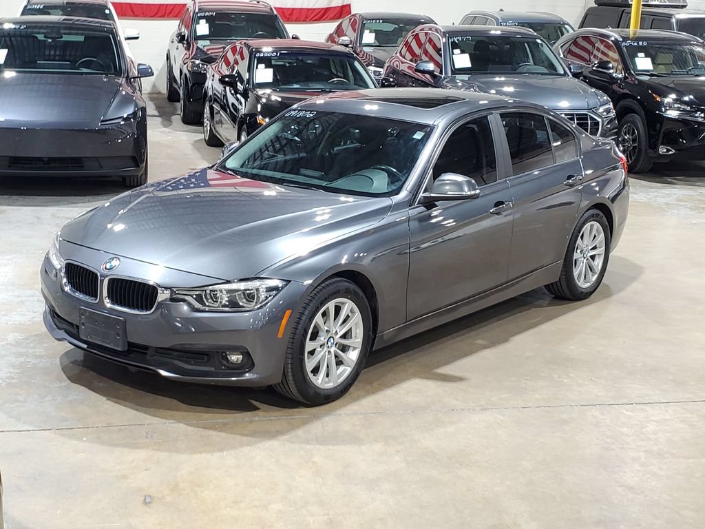 Used 2018 BMW 320i Sedan RWD image 31