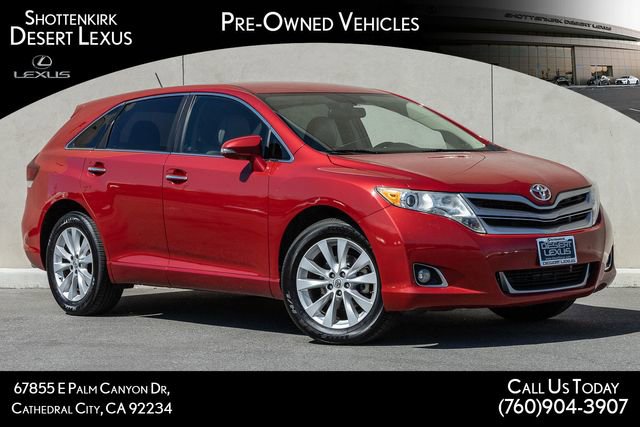 Used 2013 Toyota Venza XLE FWD image 1