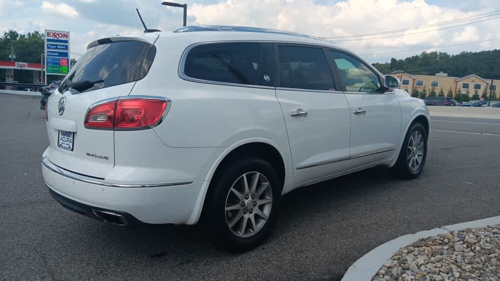 Used 2017 Buick Enclave Leather FWD image 5