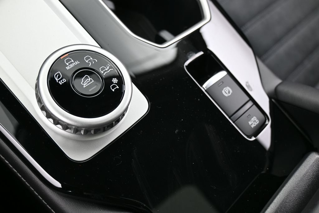 New 2026 Mitsubishi Outlander SE FWD image 28
