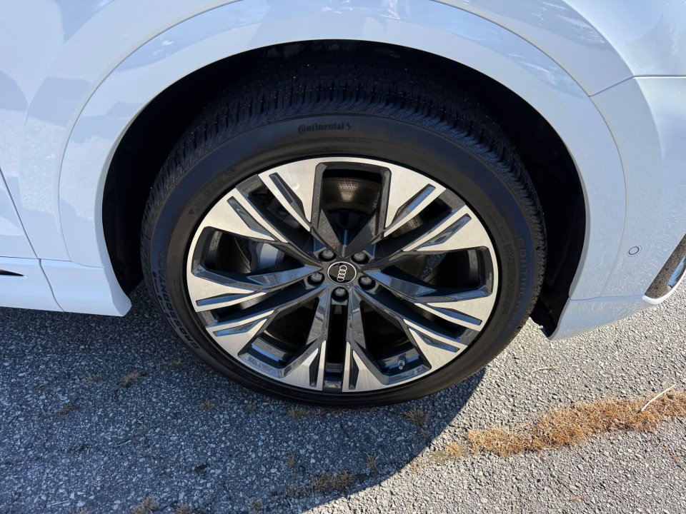 New 2026 Audi Q8 Premium Plus AWD/4WD image 25