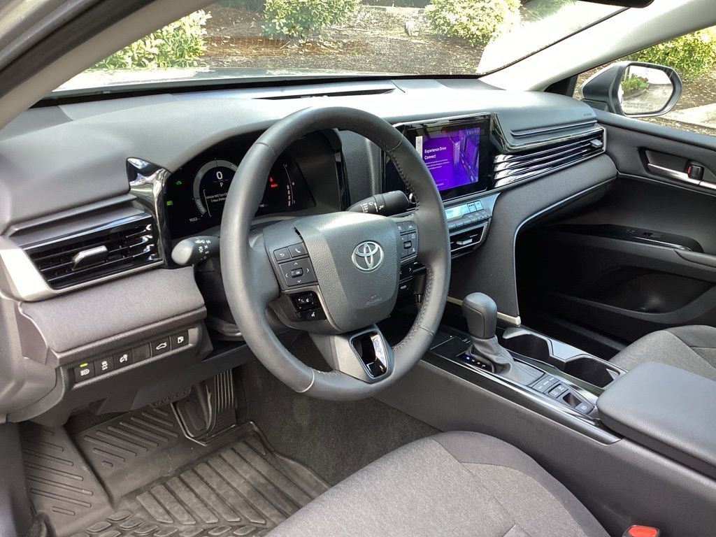 Certified 2025 Toyota Camry LE w/ Convenience Package image 10