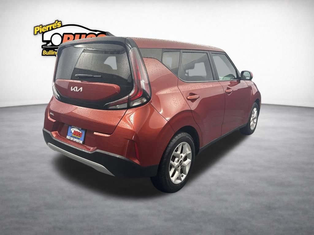 Used 2023 Kia Soul LX w/ LX Technology Package FWD image 5