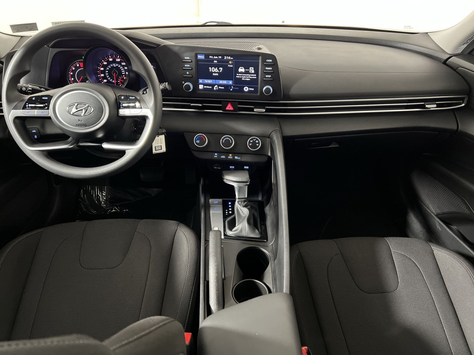 Used 2023 Hyundai Elantra SE FWD image 22