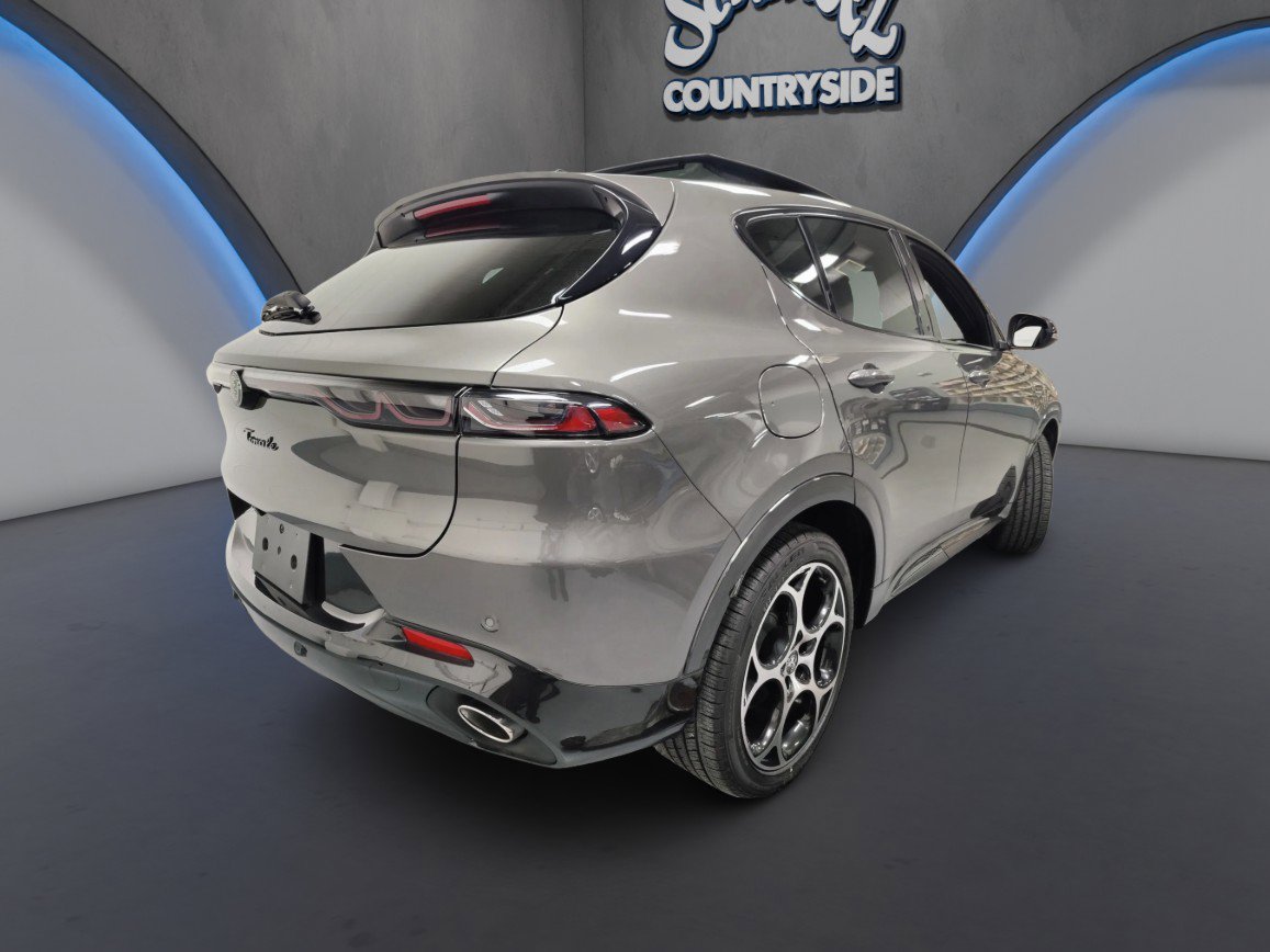 Used 2024 Alfa Romeo Tonale Veloce image 16