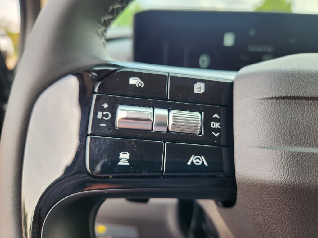 New 2027 Kia Carnival SX Prestige FWD image 17