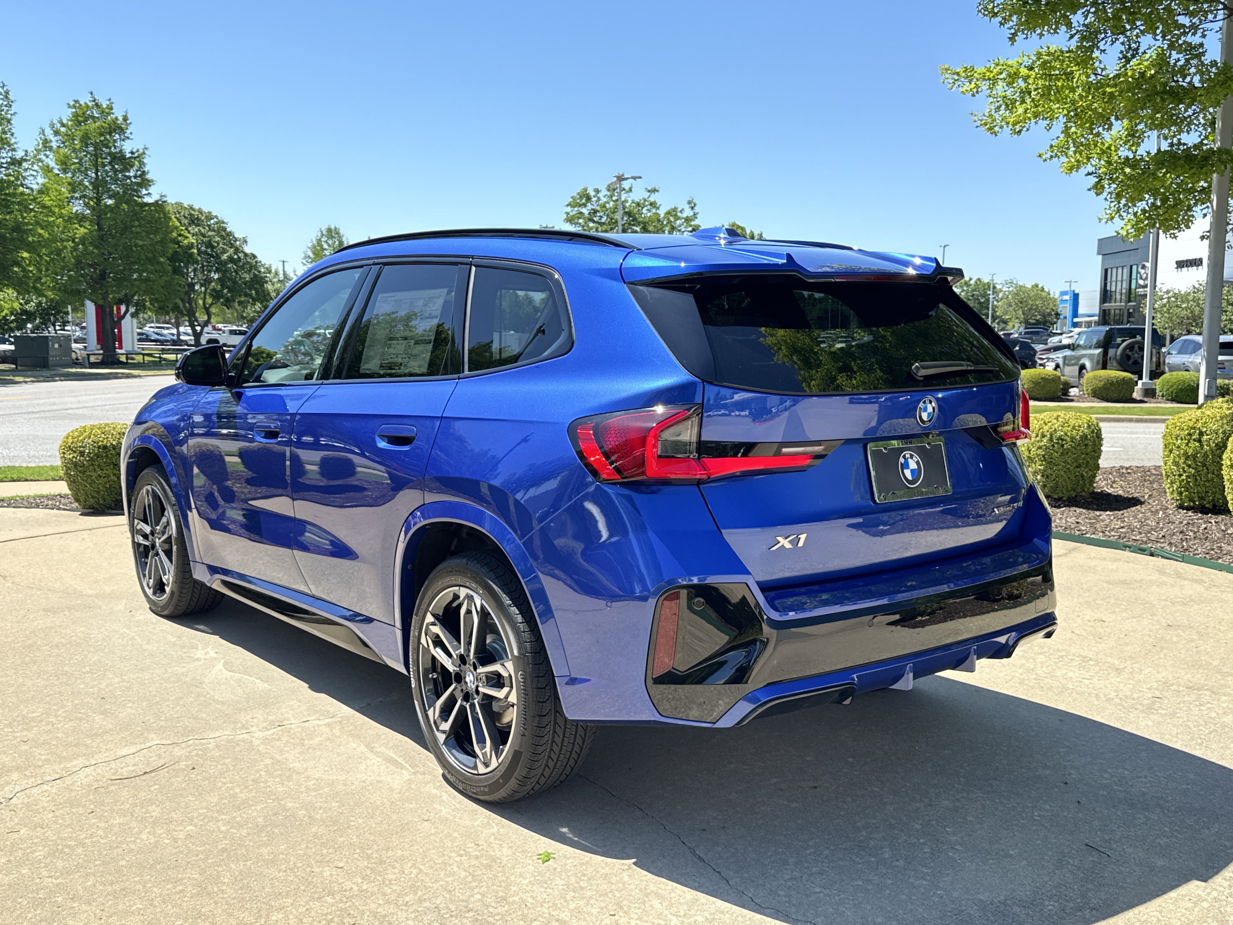 New 2026 BMW X1 xDrive28i w/ Technology Package AWD/4WD image 3