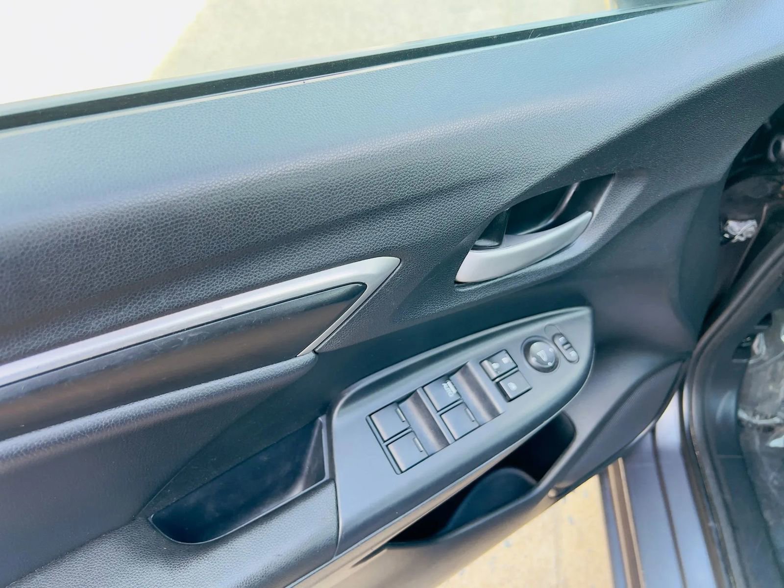 Used 2016 Honda Fit EX-L image 18