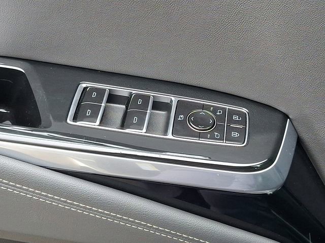 New 2025 Cadillac Escalade Luxury image 14