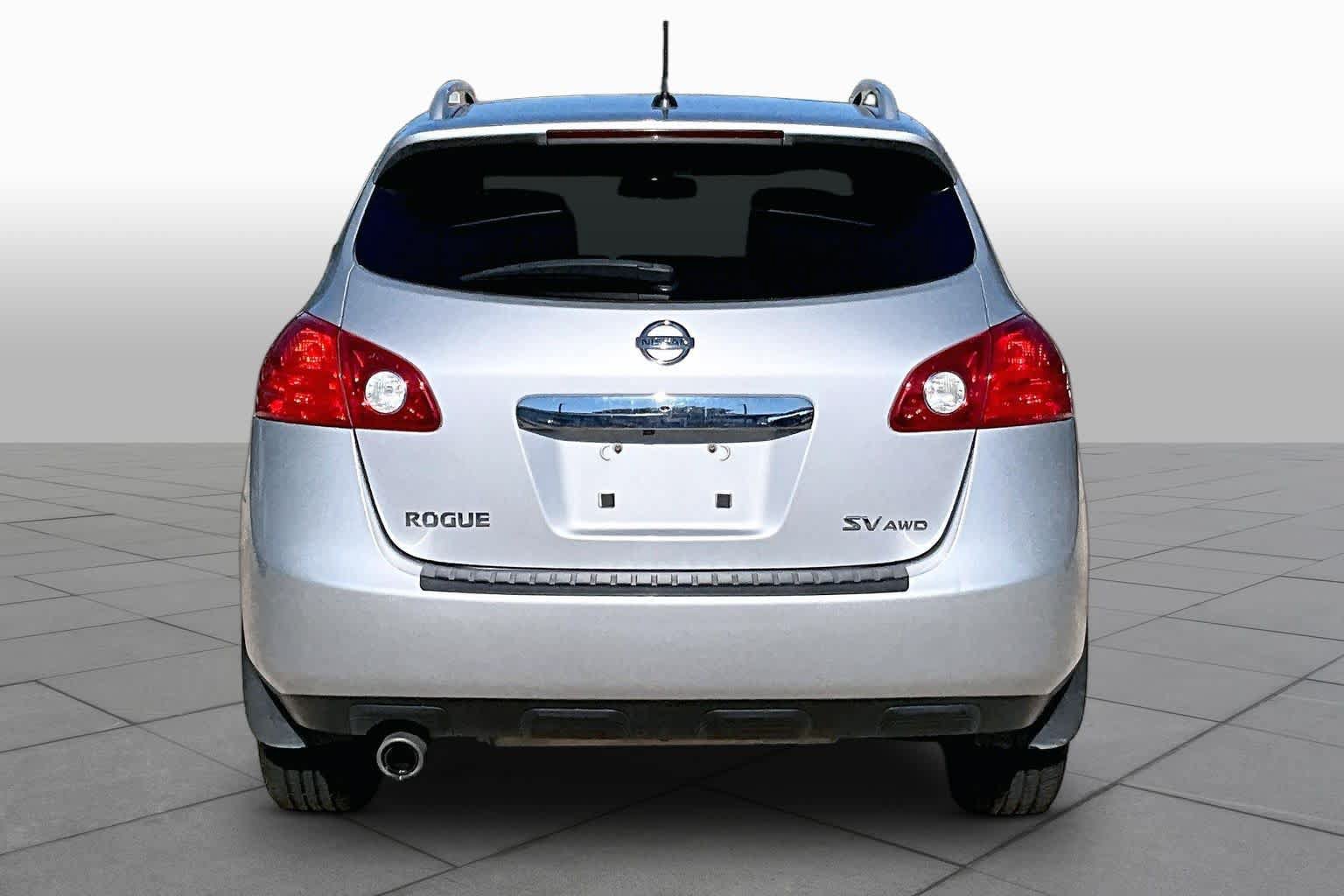 Used 2013 Nissan Rogue SV AWD/4WD image 5