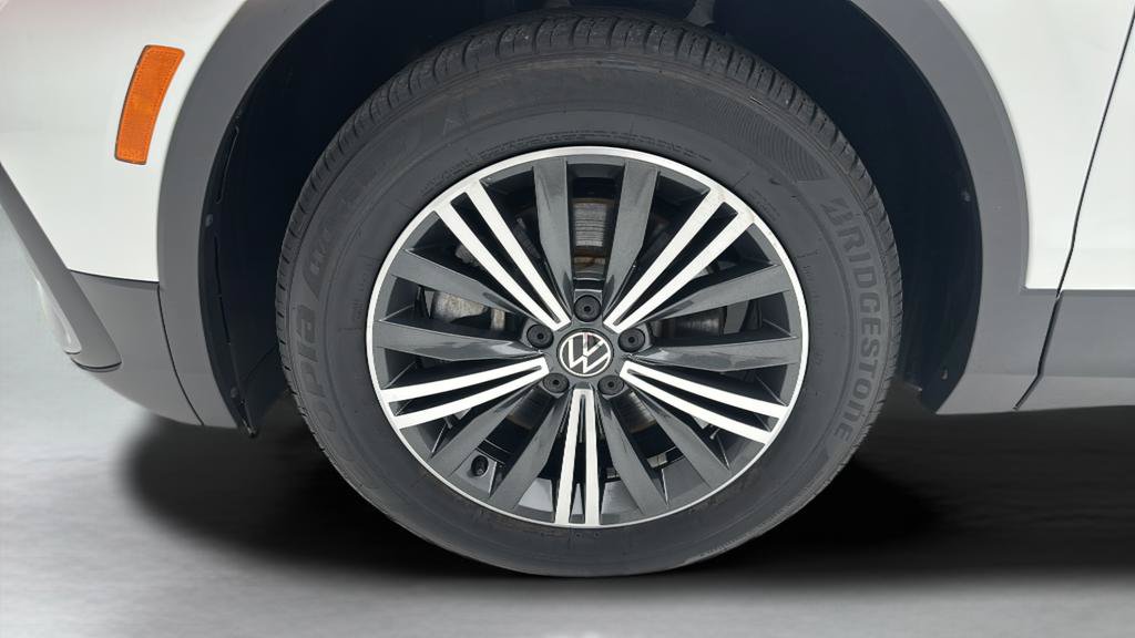 Used 2024 Volkswagen Tiguan Wolfsburg Edition AWD/4WD image 8