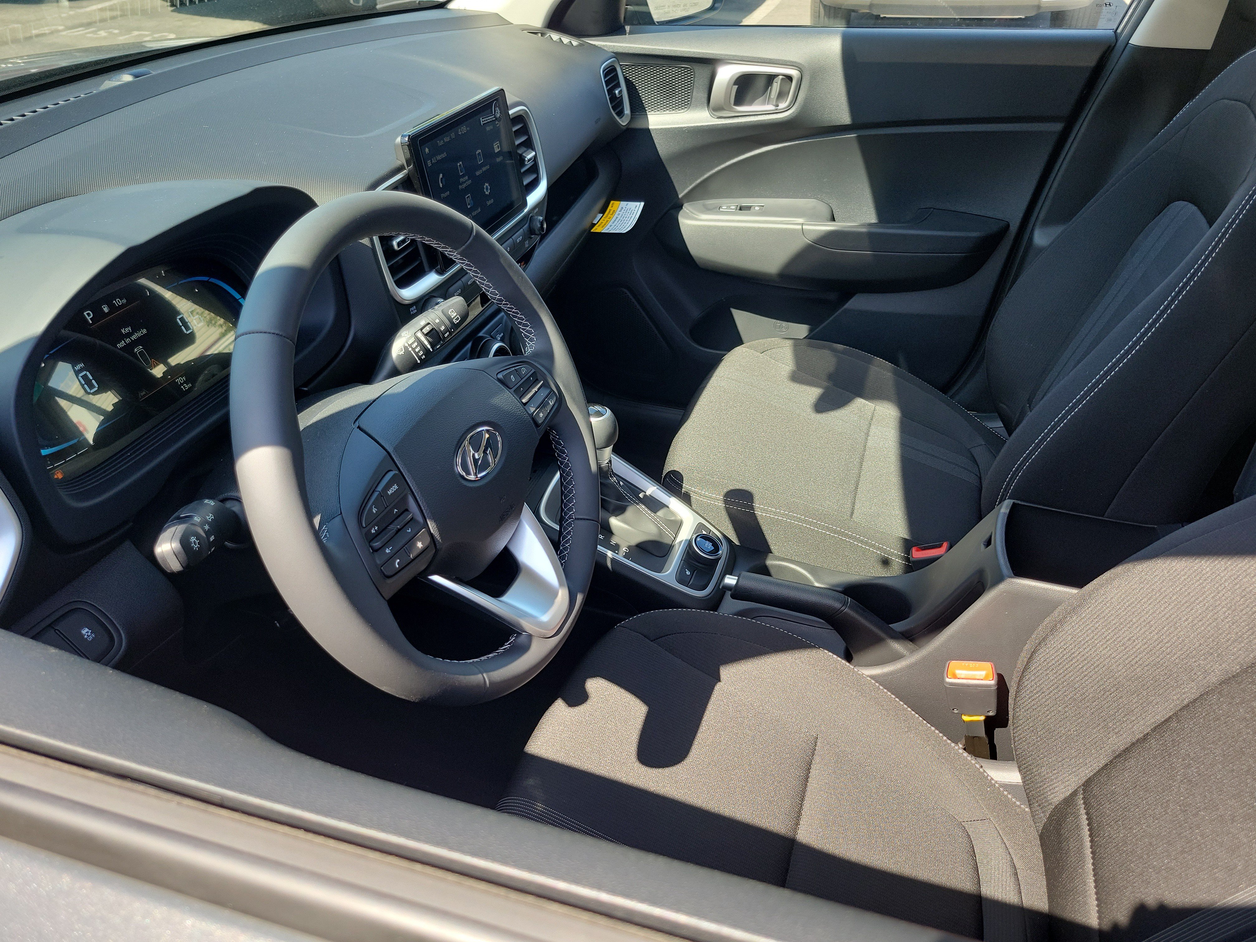 New 2026 Hyundai Venue SEL FWD image 3
