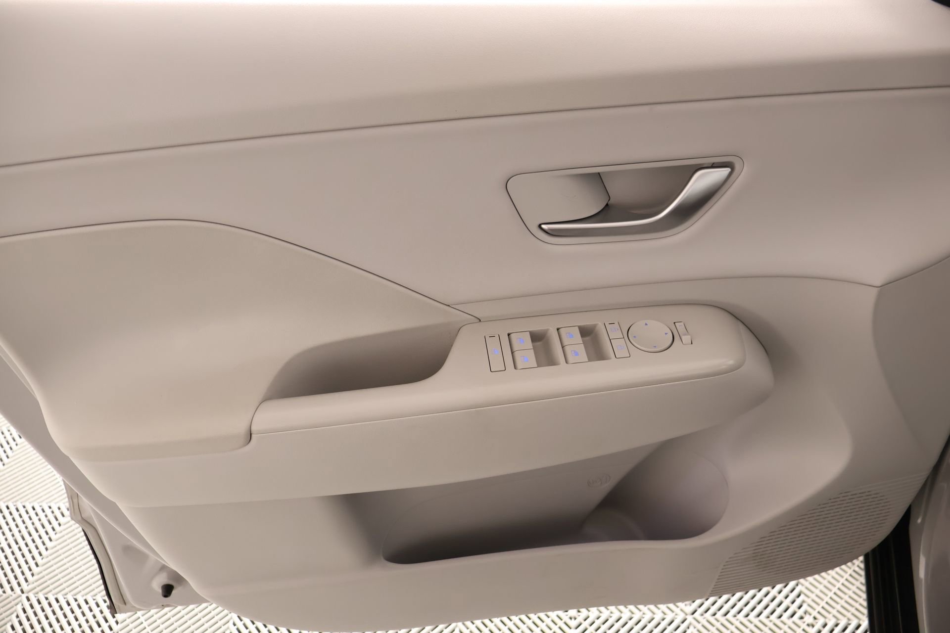 Certified 2026 Hyundai Kona SEL Premium FWD image 15